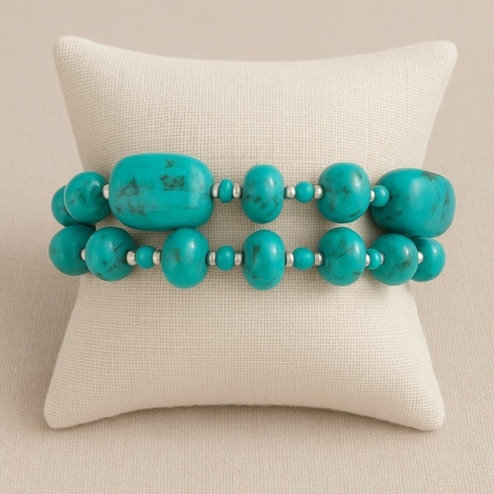 Premier Designs CABO Set of two 7.5" stretch bracelets. Like new. #088